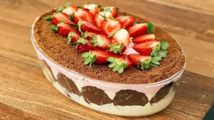 Sobremesa de Travessa com Morango Cremosa para Servir Gelada
