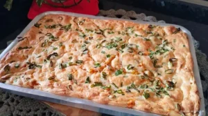 Torta de Frango Assada com Massa de Batata Cremosa e Leve