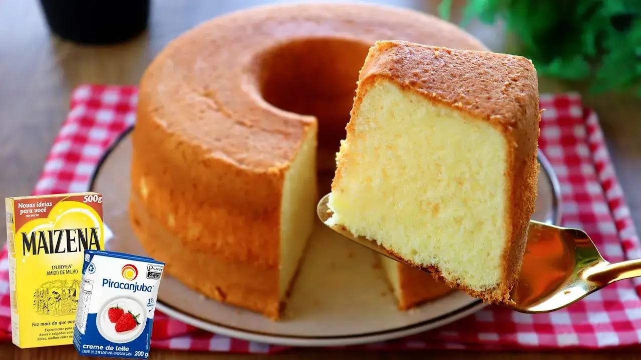 Bolo de Maizena Amanteigado com Creme de Leite Fofinho e Caseiro