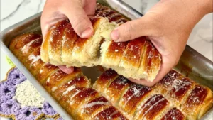 Enroladinho de Queijo Caseiro Fofinho para Lanche e Café