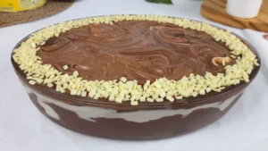 Bombom de Ninho Trufado com Nutella na Travessa: Sobremesa Cremosa e Fácil para Festas