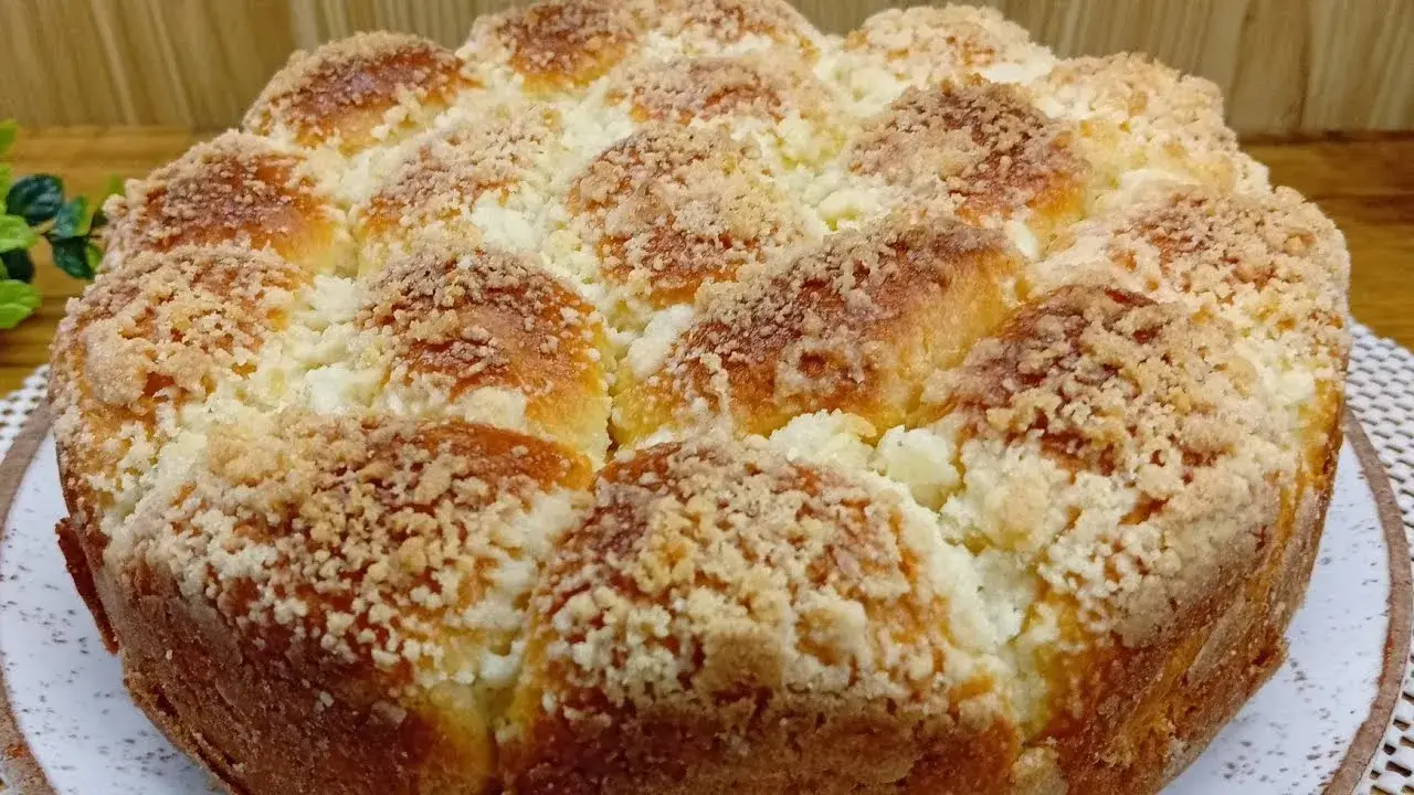 Pão Doce Caseiro Fácil com Farofinha Perfeita