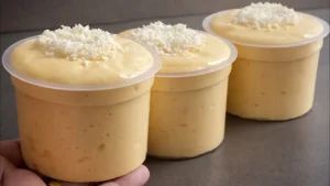Sobremesa sem leite condensado cremosa feita no liquidificador