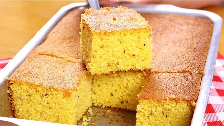 Bolo de Fubá Fofinho com Segredo Simples para um Café Perfeito