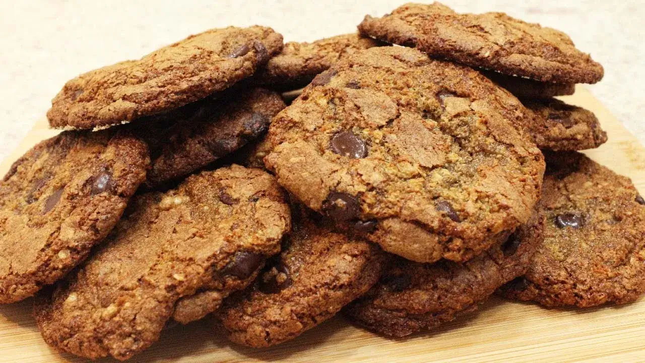 Cookie Saudável com Aveia, Amêndoas e Chocolate 70%
