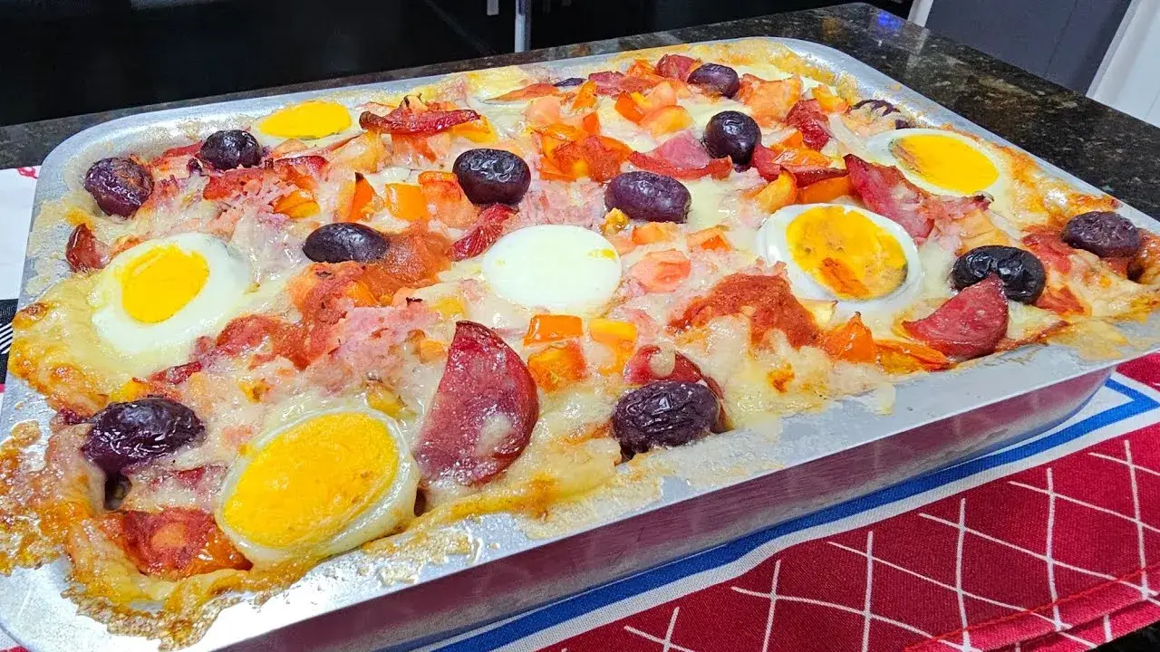 Lanche de Forno Fácil: Receita Prática de Massa Caseira com Recheio Completo