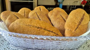 Pão Integral Caseiro: Macio por Dentro e com Casquinha Crocante para o Café da Manhã