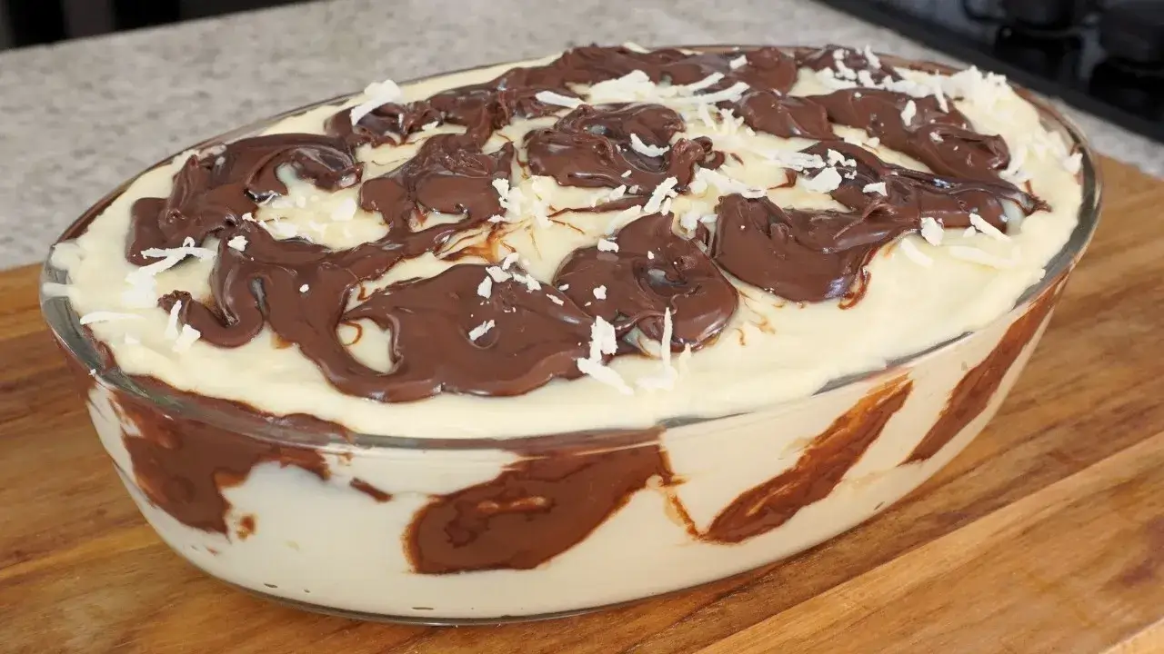 Prestígio Trufado na Travessa com Coco Cremoso e Camadas de Chocolate
