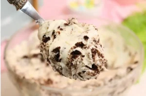 O recheio mousse de Laka com Oreo é ideal para rechear bolos decorados, bolos de...