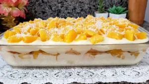 Sobremesa de Pêssego com Biscoito Champanhe: Creme de Coco Gelado Fácil de Fazer