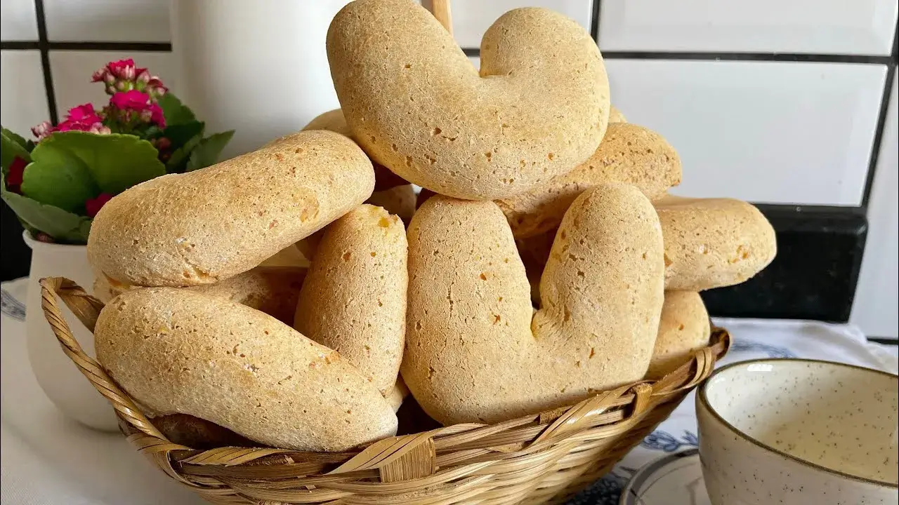 Biscoito de Polvilho com Fubá Sem Glúten e Sem Lactose para o Café