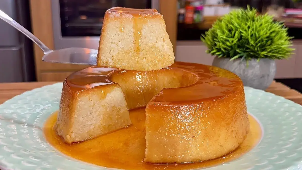 Pudim de Pão com Coco Cremoso Aproveitando Pão Amanhecido