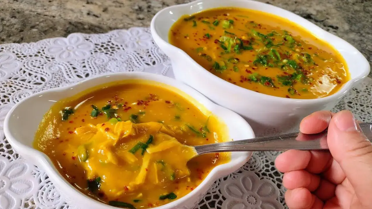 Sopa Detox Cremosa com Frango e Legumes Fácil para o Dia a Dia