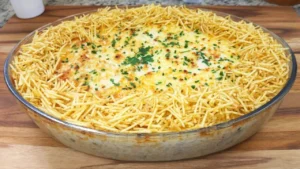 Camarão Internacional Cremoso com Arroz e Queijo para um Prato Completo e Saboroso
