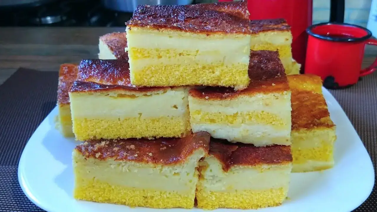 Bolo de Fubá Cremoso: Receita Fácil que Já Sai Recheada do Forno