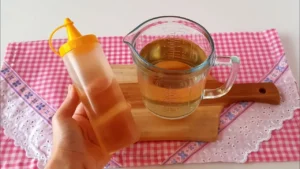 A calda para bolo com baunilha é uma preparação leve usada para deixar bolos mais...