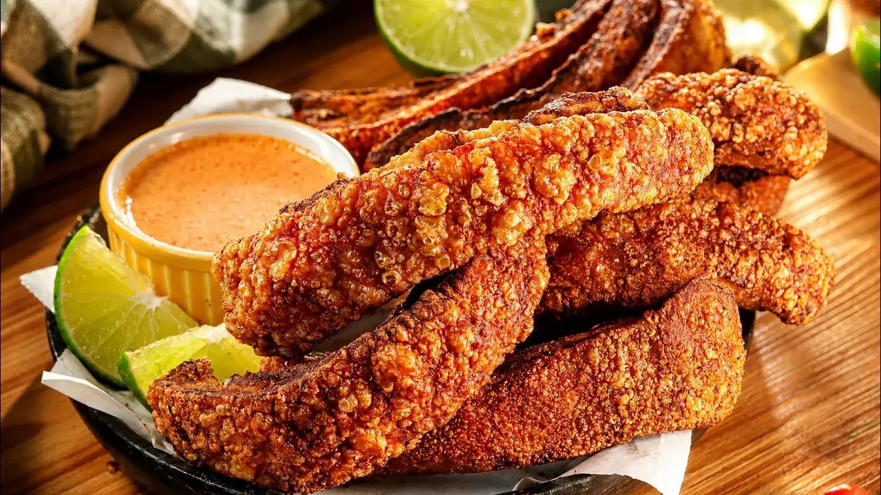 Torresmo de Boteco Copo Sujo com Pururuca Crocante e Molho de Pimenta