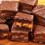 Pão de Mel Recheado com Doce de Leite e Cobertura de Chocolate